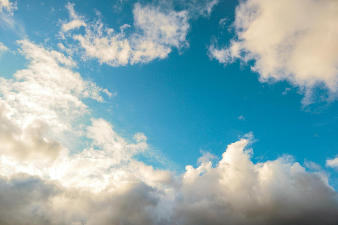 Dramatic sky and clouds over mountains during chinook weather - Mattress Miracle Alberta