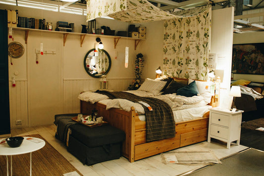 Storage Beds in Canada: Hydraulic, Drawer, and Lift-Up Options Compared - Mattress Miracle Brantford
