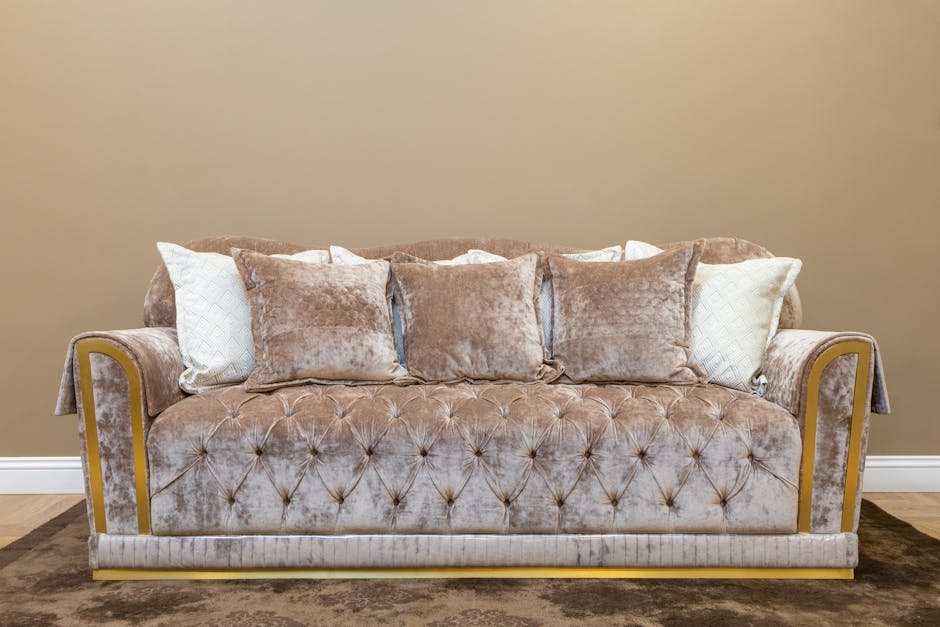 Throw Pillows: Sizes, Styles and Arranging Tips - Mattress Miracle Brantford
