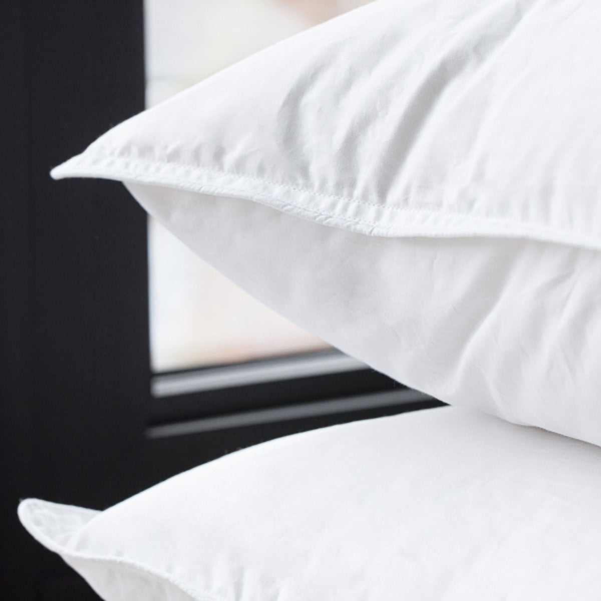 Vaasa 700TC White Goose Down Pillow | 600 Loft