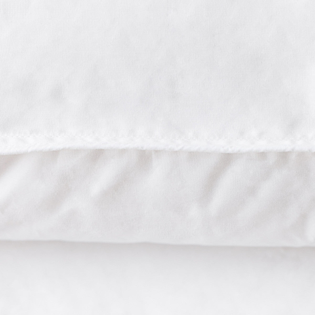 Vaasa 700TC White Goose Down Pillow | 600 Loft