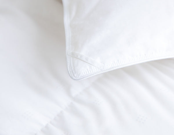 Montpellier 500TC cotton sateen duvet close-up - Mattress Miracle Brantford