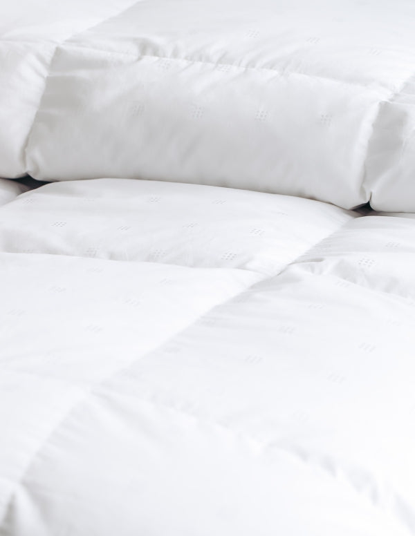 Nantes duck down duvet corner detail 500TC - Mattress Miracle Brantford
