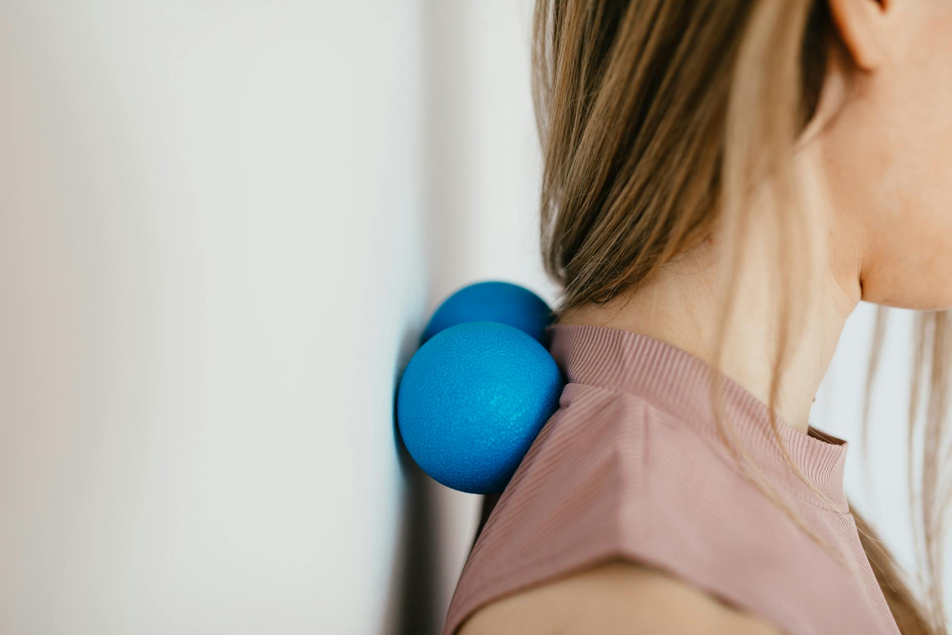 Back & Neck Pain Sleep Guide at Mattress Miracle Brantford